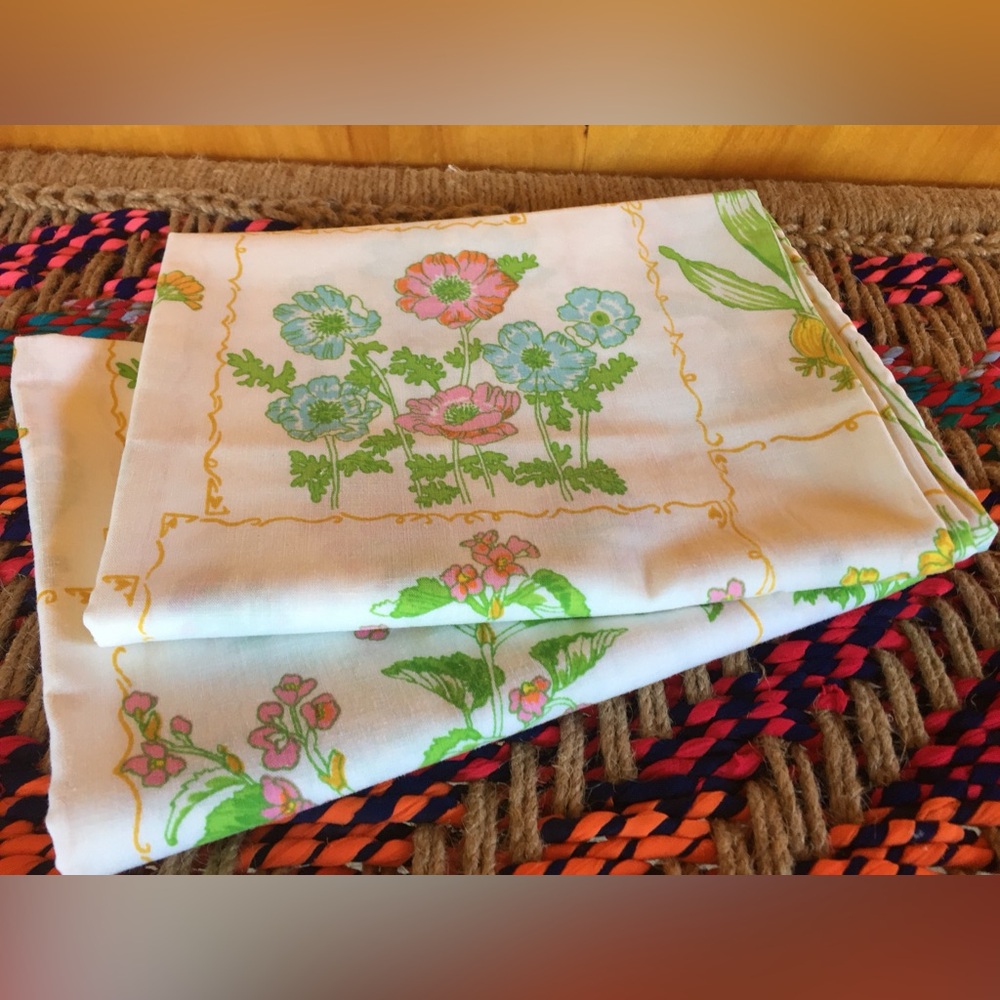 70s Cannon Floral Pillowcase Set of 2